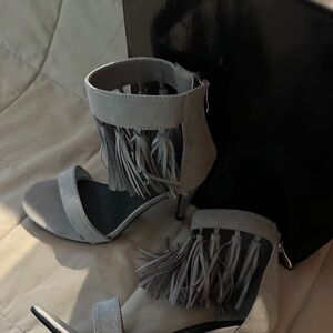New in box - size 9-W grey heels
